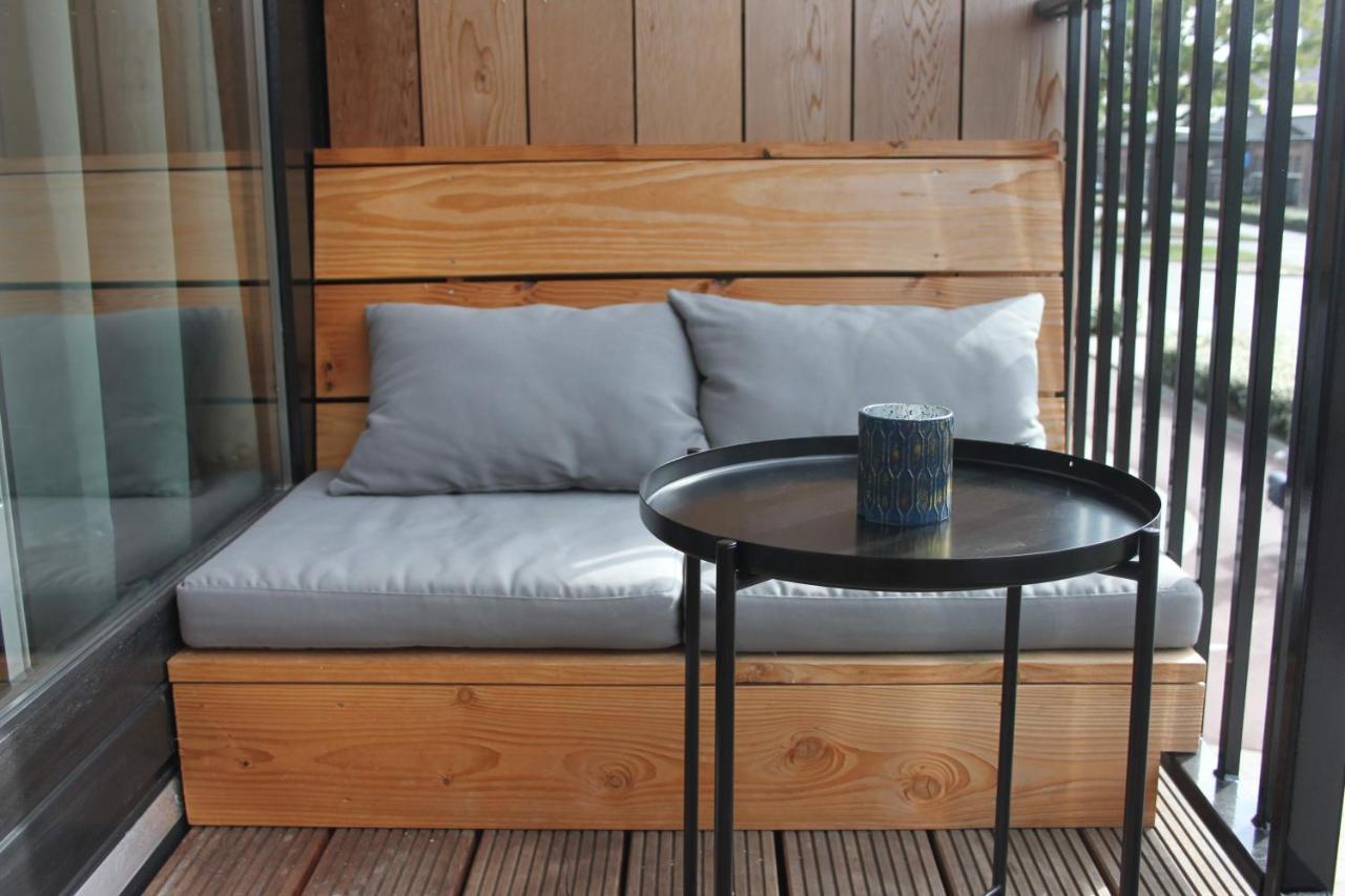 Roots Tiny House Daire Tilburg Dış mekan fotoğraf